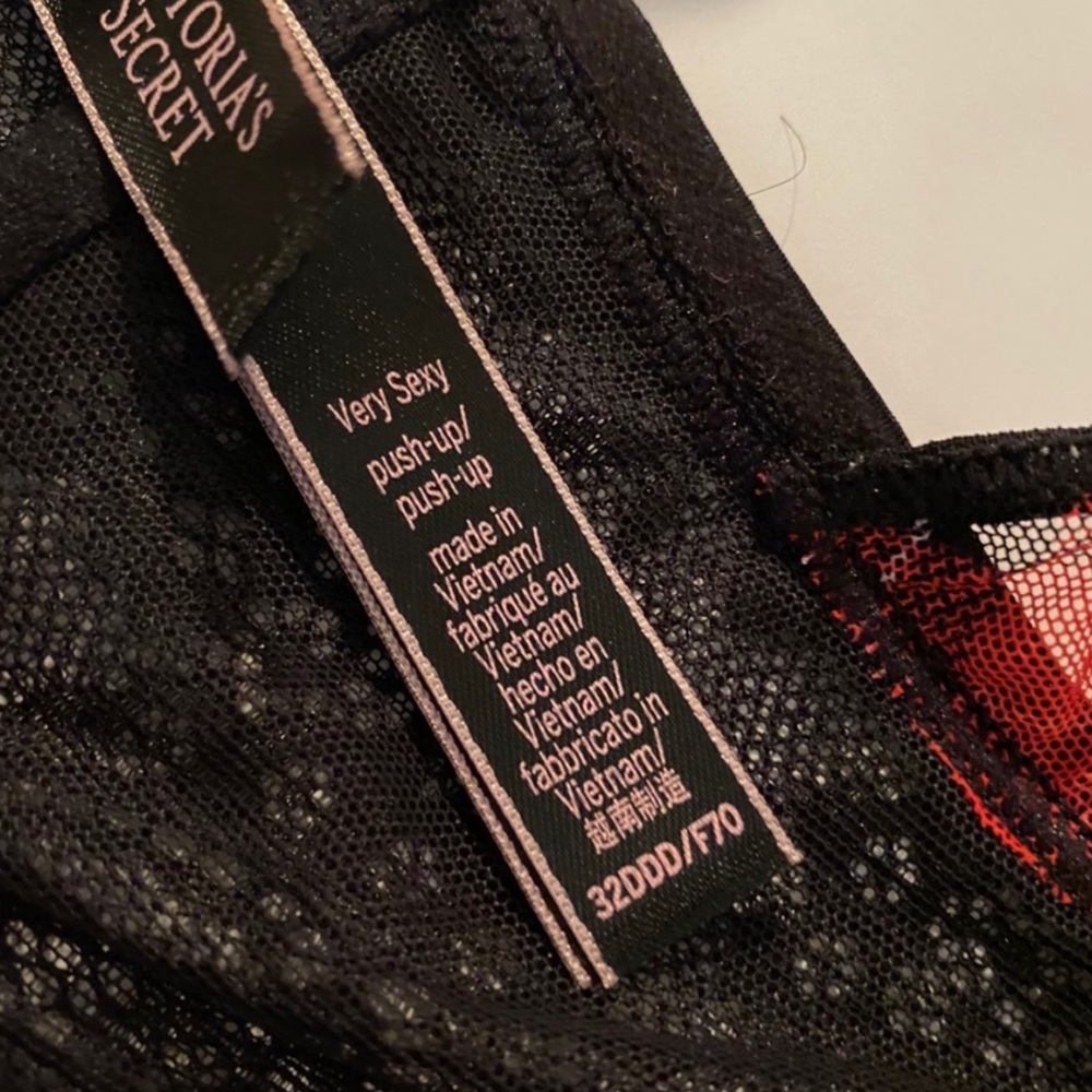 Victoria’s Secret Very Sexy Red Plaid Push Up Bra - Size 32 DDD - Picture 2 of 14